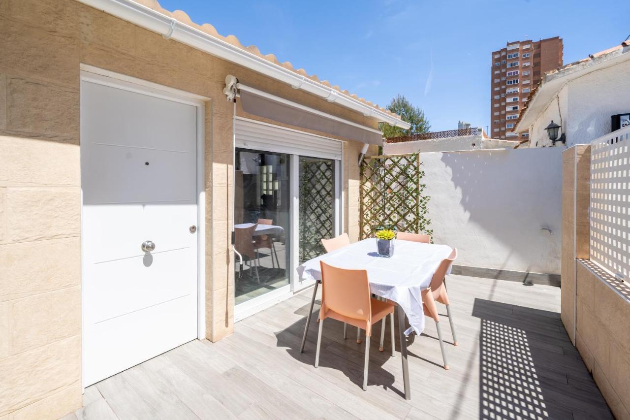 Apartamento Alma Con Terreno Privado Y Parking Compartido - A 800M De Playa Poniente Бенидорм Екстериор снимка